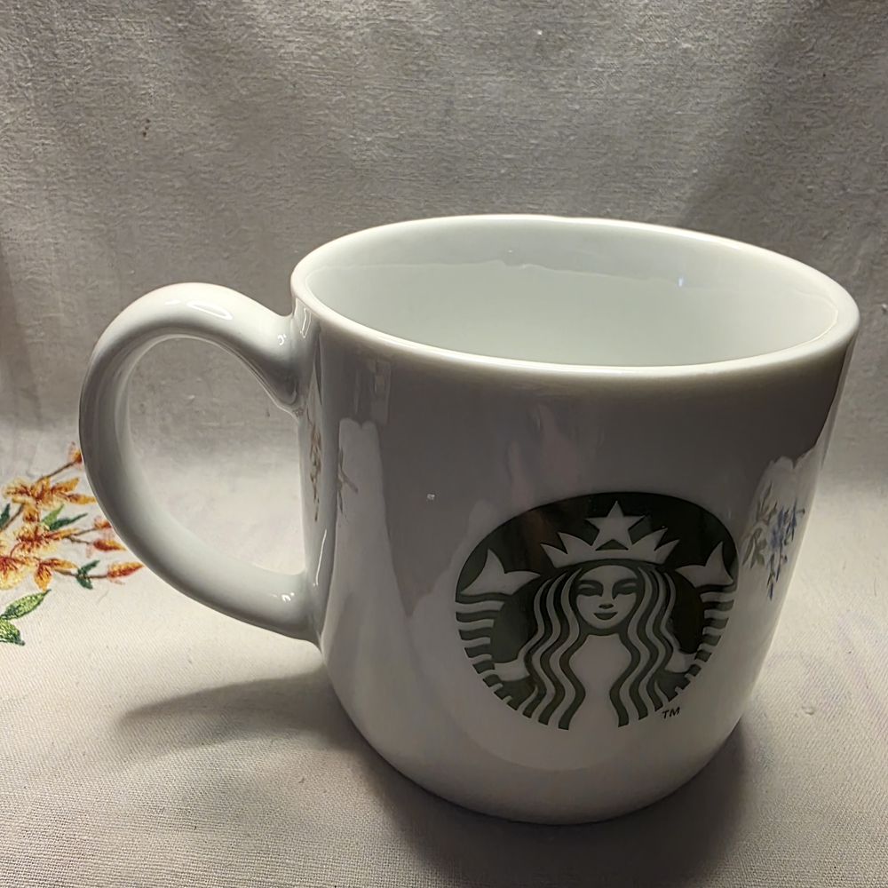 Starbucks White Coffee Mug 11 Fl. Oz.